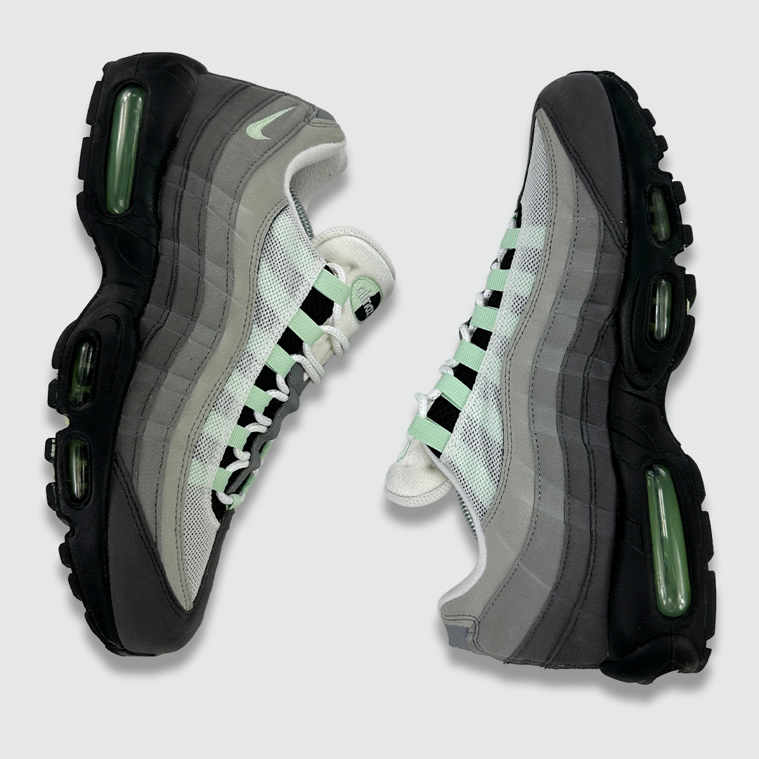 nike air max 95 white fresh mint granite dust
