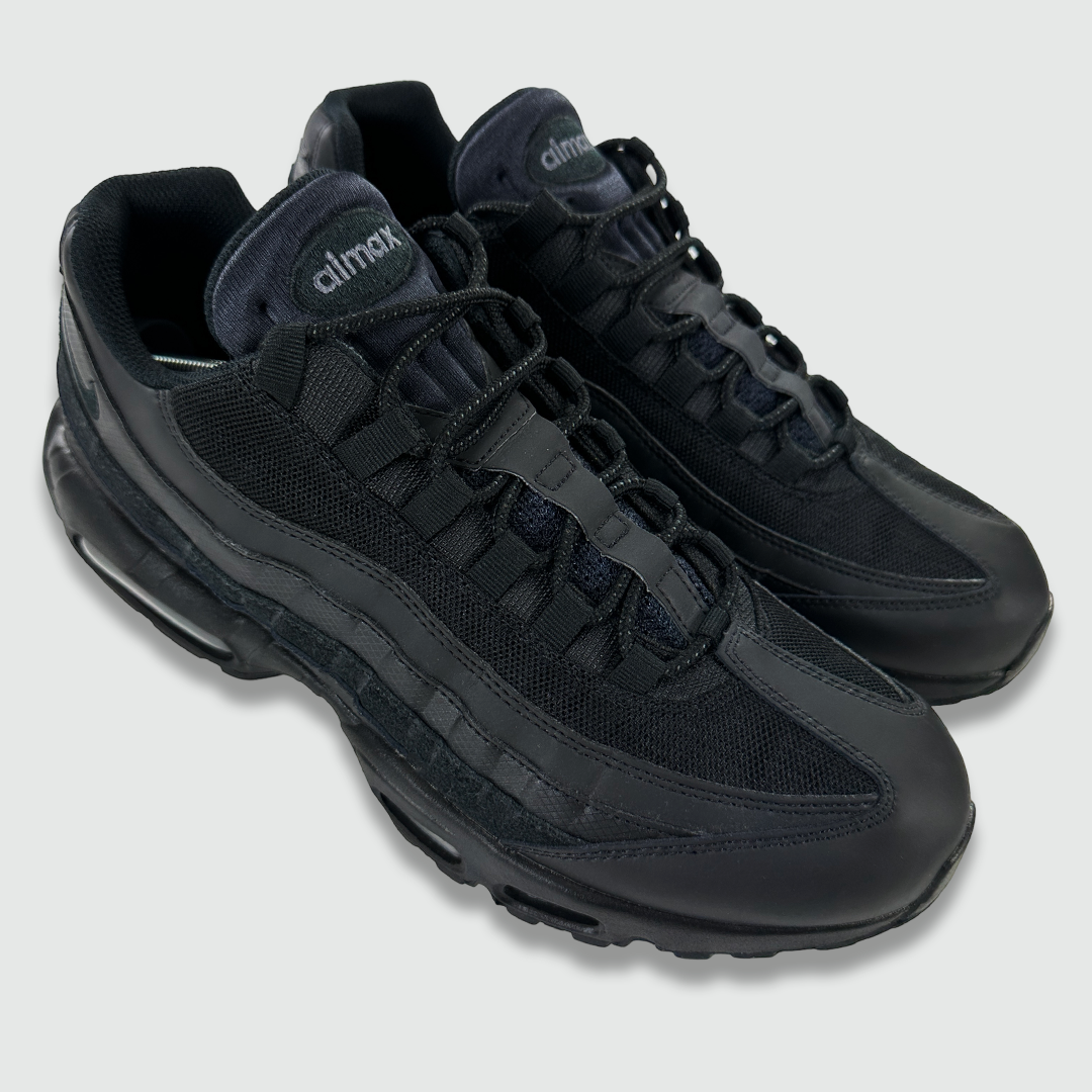 Nike Air Max 95 (UK 11) â PASTDOWN