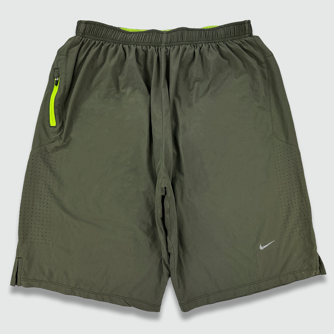 Nike Dri-Fit Shorts (XL)