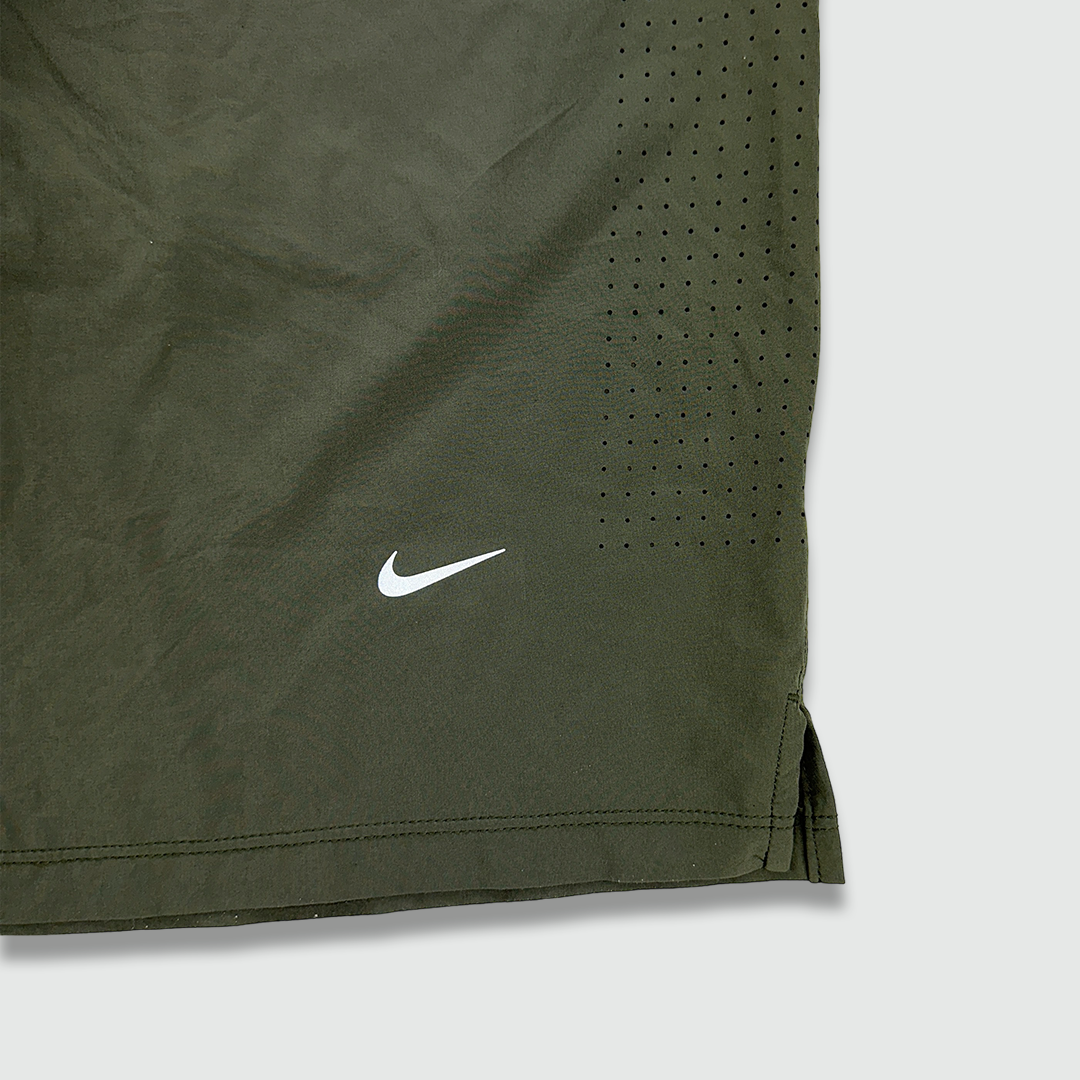 Nike Dri-Fit Shorts (XL)
