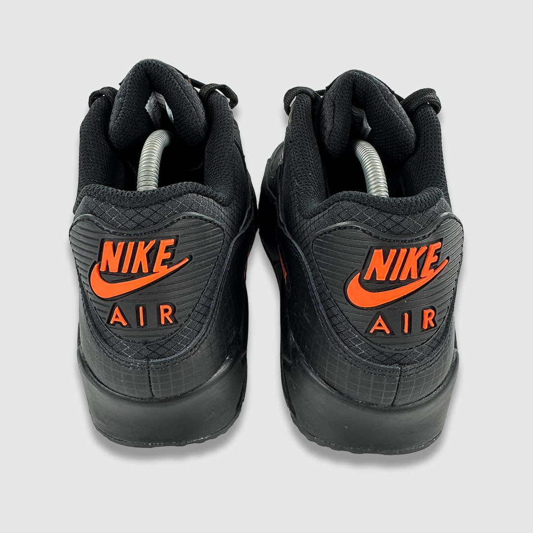 Nike Air Max 90 (UK 9)