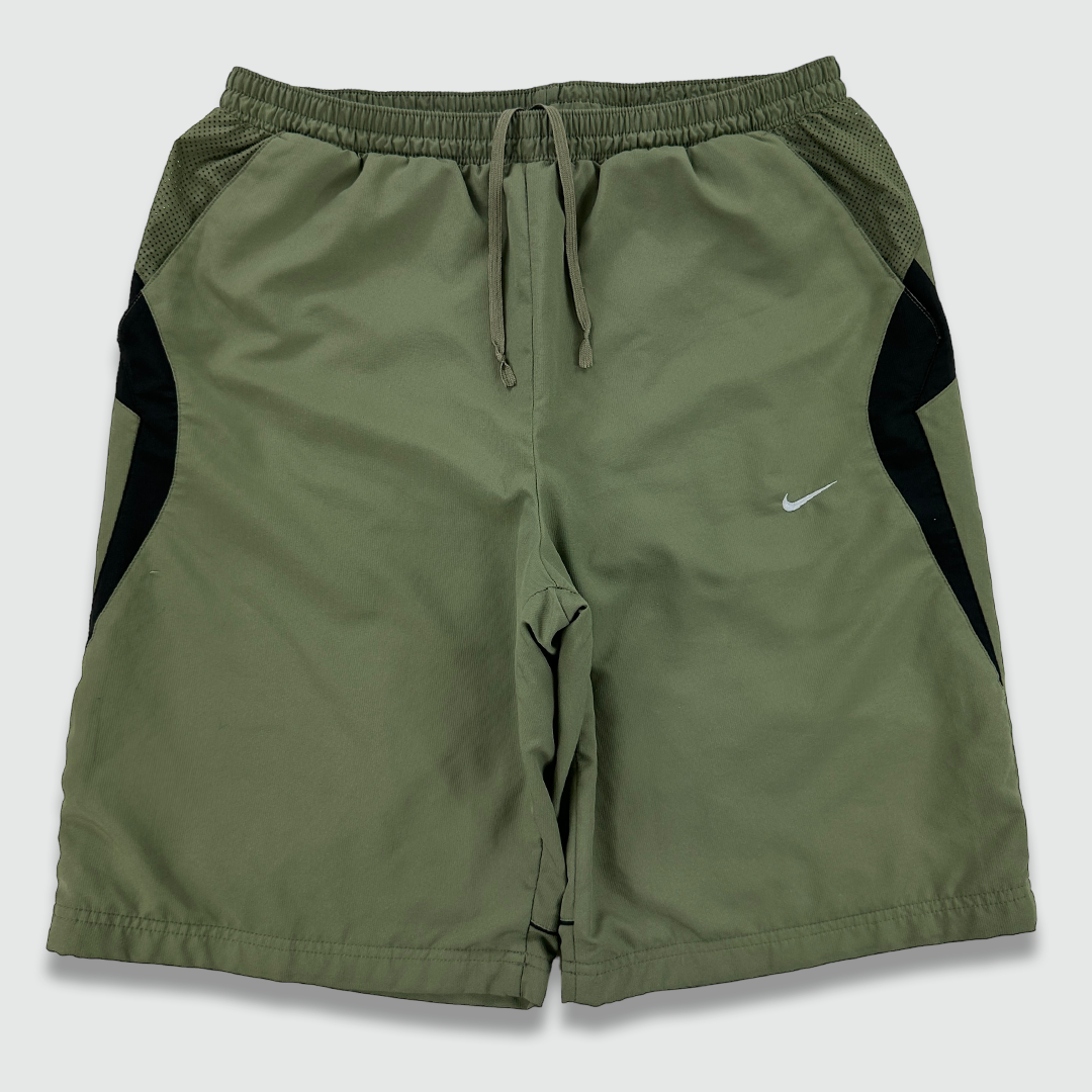 Nike Shorts (L)