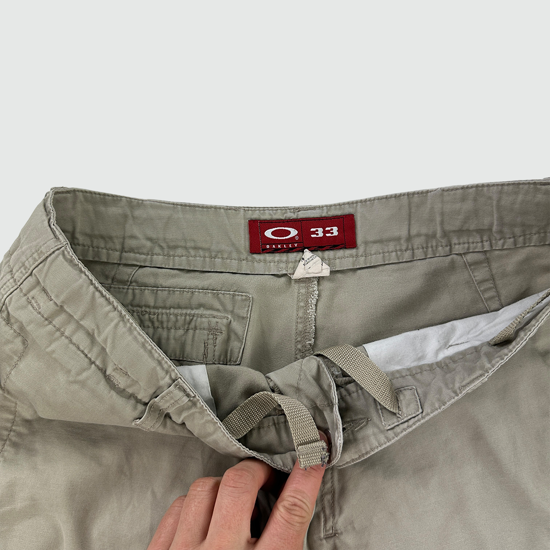Oakley Cargo Shorts (W33)