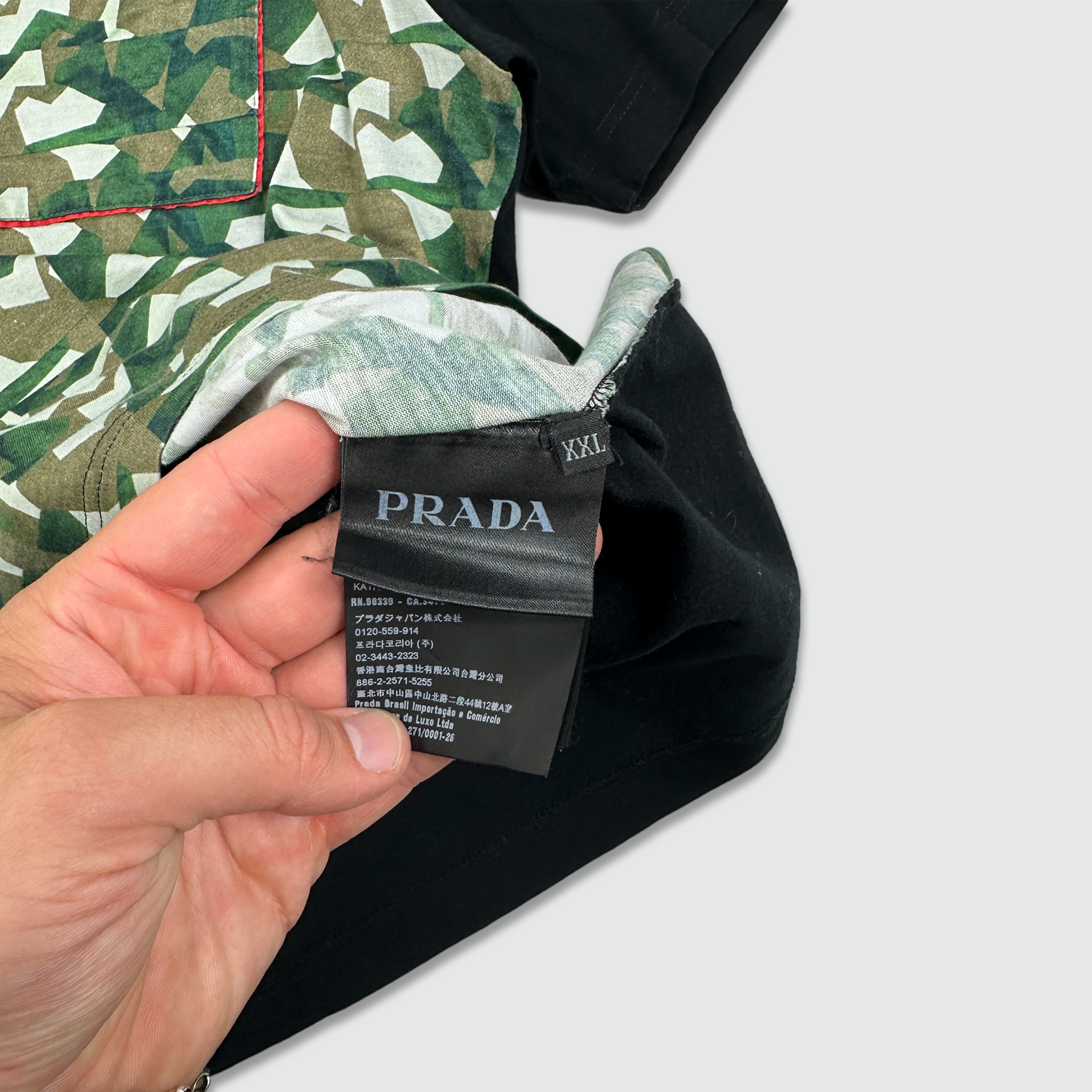Prada T Shirt (L/XL)