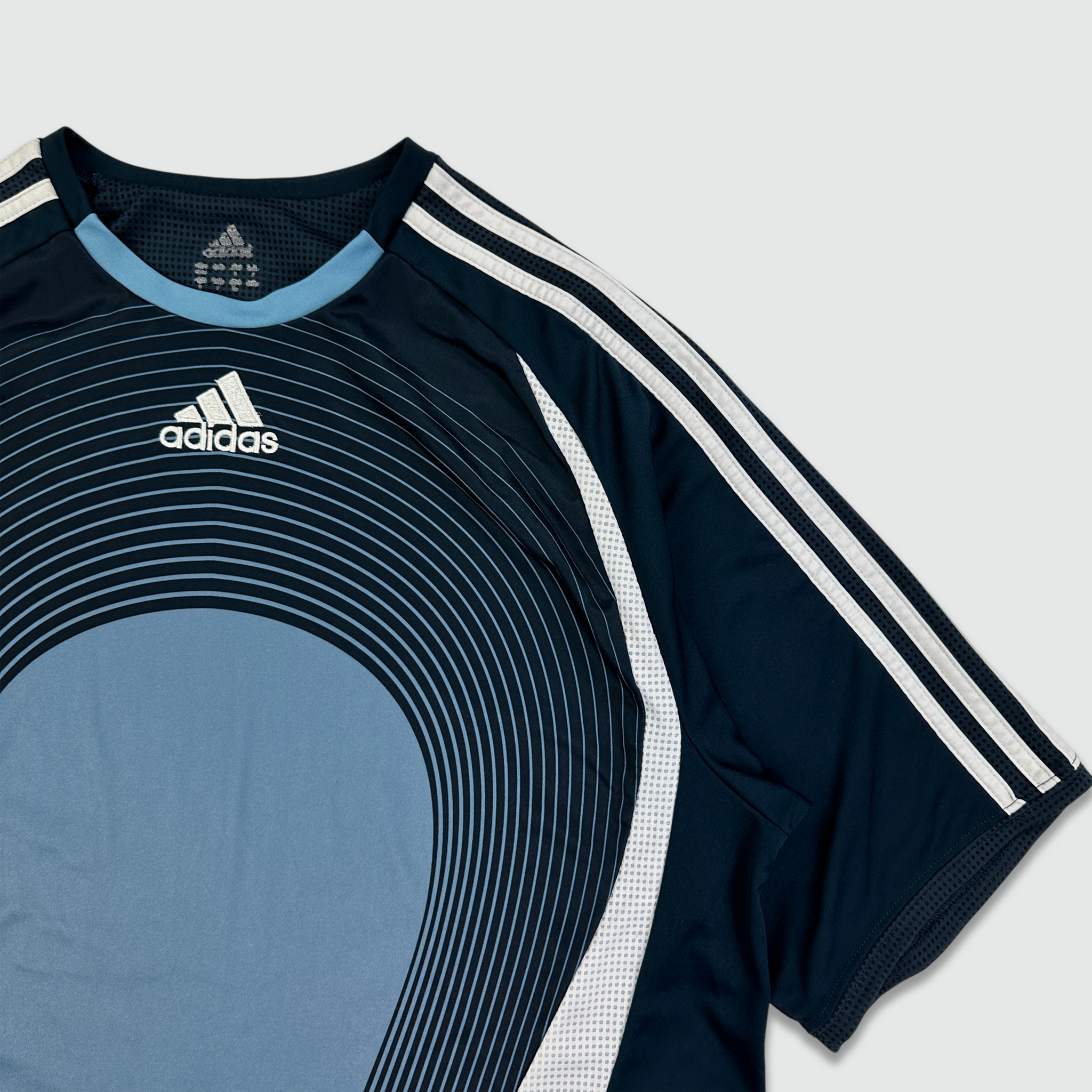 Adidas T Shirt (M)