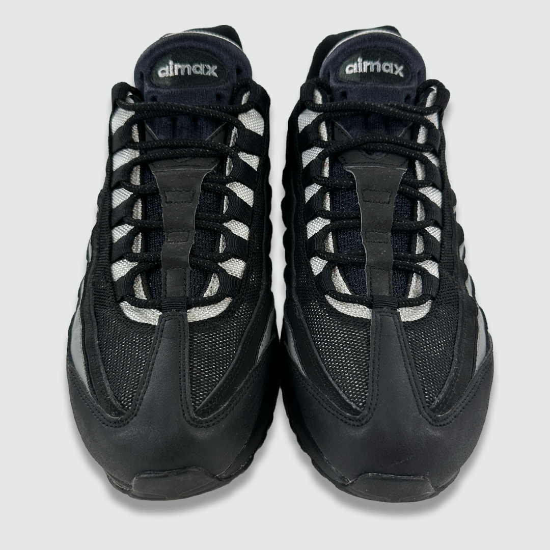 Nike Air Max 95 (UK 8)