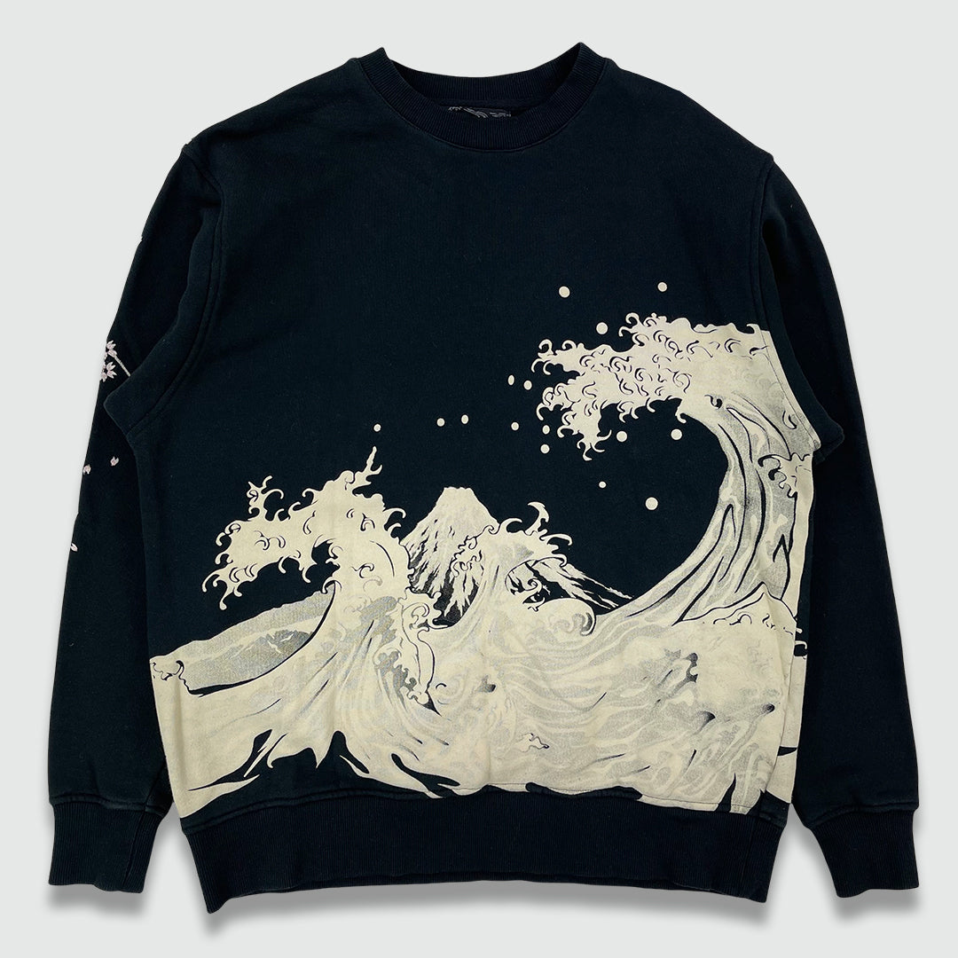 Phoenix Embroidered Sweatshirt (L)