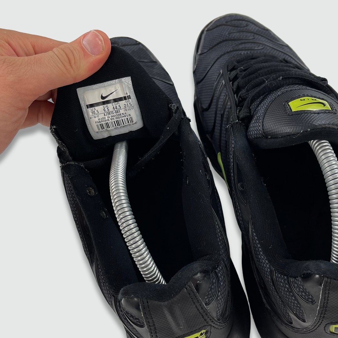 Air max plus night sales ops