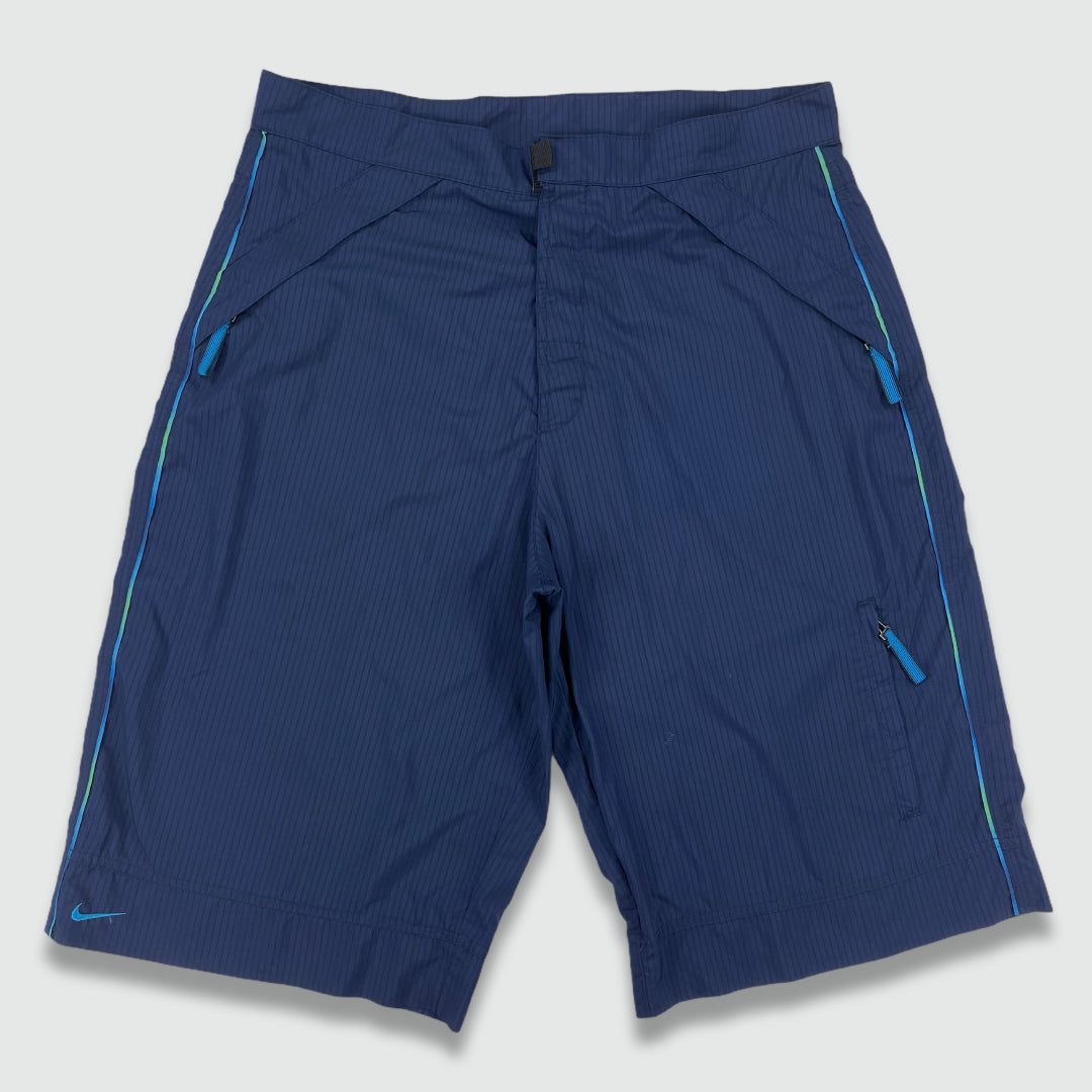 Nike Cargo Shorts (M)